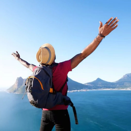 4 Ways to Stay Healthy While Traveling During the Holiday Season | Herbal Goodness